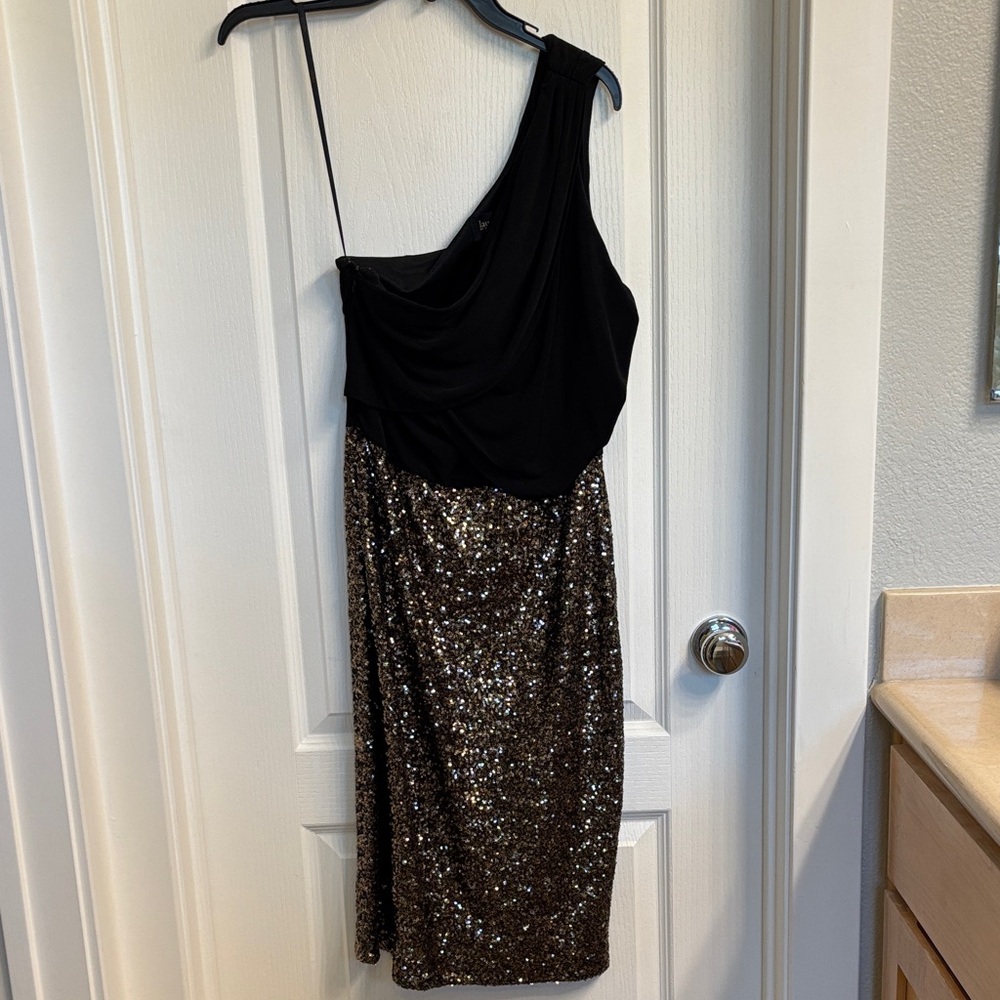 Laundry By Shelli Segal One Shoulder Black Dress